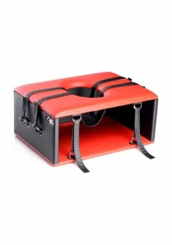 Queening Chair – Black And Red