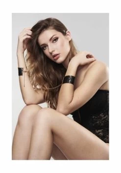 Desir Métallique – Metallic Mesh Handcuffs – Black